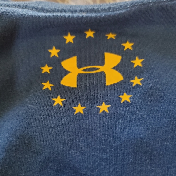 Under Armour t shirt with yellow Navy ship scene - Picture 4 of 5
